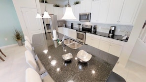 Maison mitoyenne, 4 chambres | Cuisine privée
