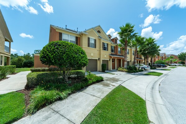 Pientalo, 4 makuuhuonetta | Majoituspaikan julkisivu