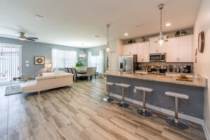 Townhome, 5 Bedrooms