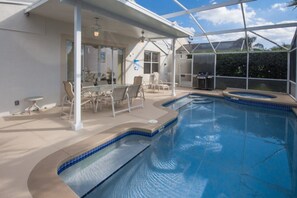 獨棟房屋, 4 間臥室 | 室內游泳池 | 室外游泳池