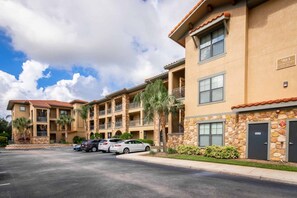 Condo, 3 Bedrooms | Front of property