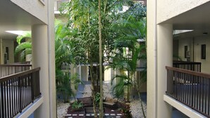 Kondominium, 2 kamar tidur | Balkon