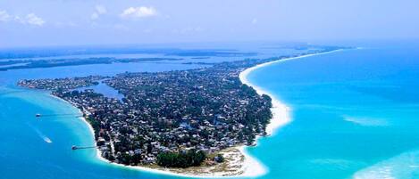 Condo, 2 Bedrooms | Aerial view