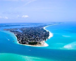 Aerial view - Anna Maria Island 4102 - 6 (Holmes Beach)