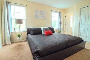 Townhouse, 4 soverom | 4 soverom, strykejern/-brett og wi-fi (inkludert)