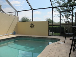 Pientalo, 3 makuuhuonetta | Sisäuima-allas | Ulkouima-allas