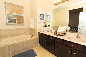 House, 5 Bedrooms | Bathroom | Hair dryer - Veranda Palms 2627 (Kissimmee)