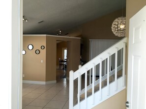 House, 4 Bedrooms | Staircase