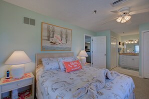 Condo, 2 Bedrooms