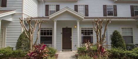 Townhome, 3 Bedrooms | Front of property