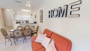 Townhome, 3 Bedrooms | Living area