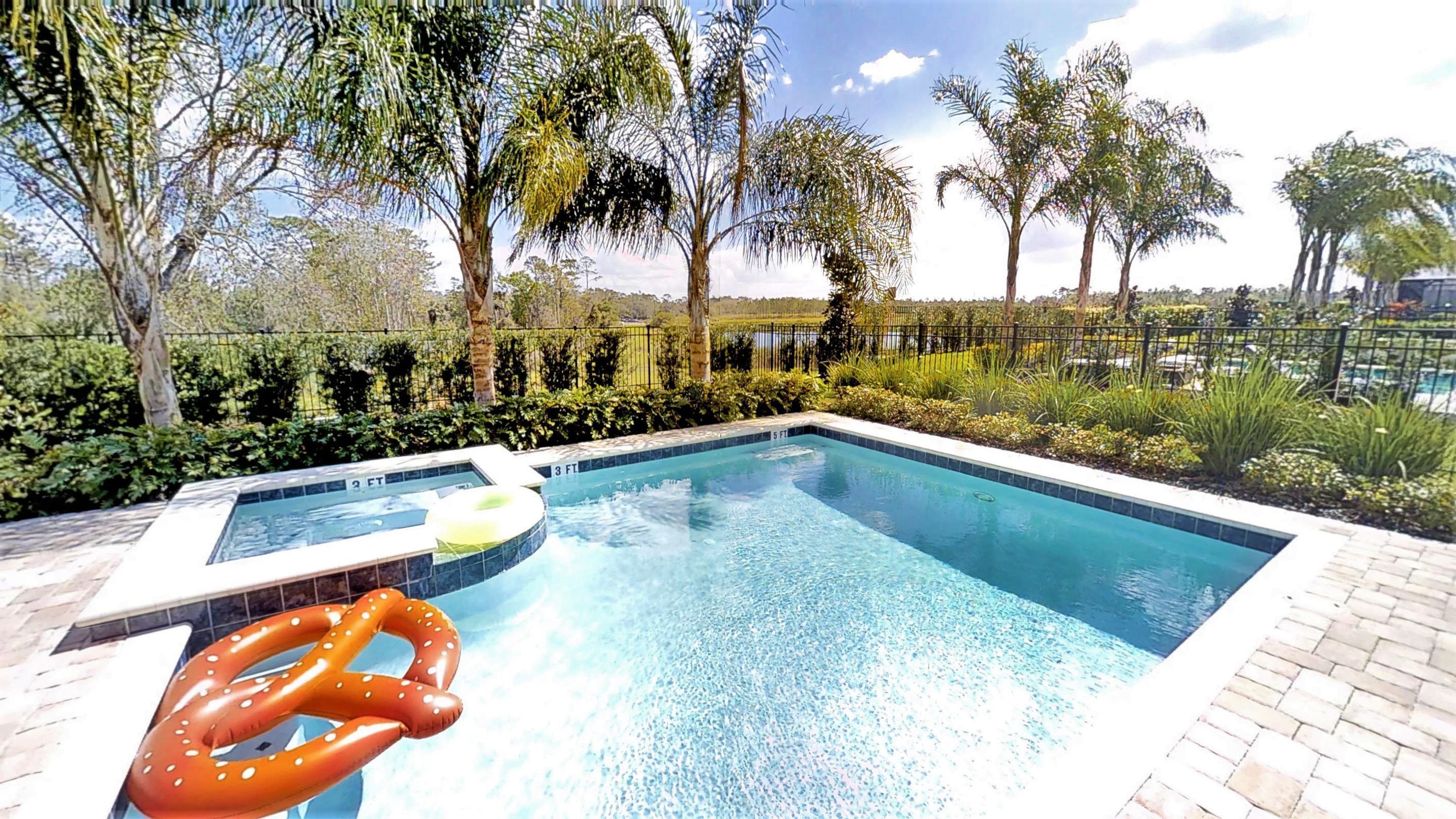 House, 6 Bedrooms | Outdoor pool