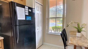 Townhome, 4 Bedrooms | In-room dining