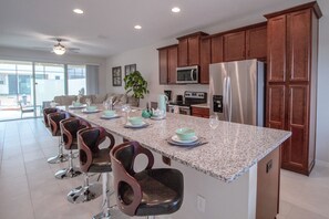 Townhome, 3 Bedrooms | In-room dining