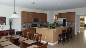 Villa, 6 Bedrooms | Private kitchen