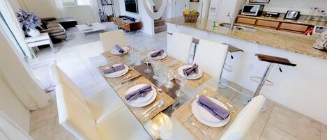 Townhome, 4 Bedrooms | In-room dining
