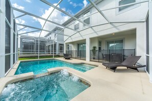 Outdoor pool - Champions Gate 1561 (Davenport)