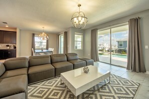 Living area - Champions Gate 1561 (Davenport)