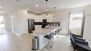 House, Multiple Beds | Private kitchen | Fridge, microwave, stovetop, dishwasher - Champions Gate 1548 (Davenport)