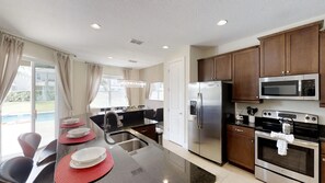 House, 6 Bedrooms | Private kitchen - Encore Resort at Reunion 781 (Kissimmee)