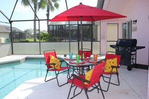 House, 4 Bedrooms | Terrace/patio