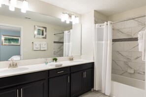 Casa, 5 habitaciones | Baño