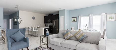 House, 5 Bedrooms | Living area | Flat-screen TV, DVD player