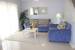 Townhome, 4 Bedrooms | Living area