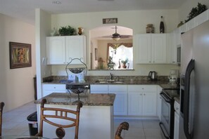 獨棟房屋, 6 間臥室 | 私人廚房 | 洗碗機、鍋具/餐盤/廚房用品