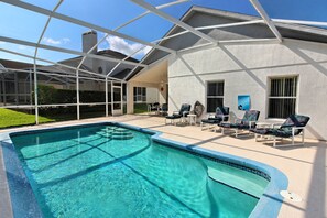 House, 4 Bedrooms | Indoor pool