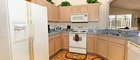 Hus - 4 sovrum | Eget kök | Diskmaskin och grytor/köksredskap