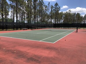 House, 4 Bedrooms | Tennis court