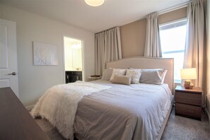 House, 6 Bedrooms | 6 bedrooms, desk, iron/ironing board, free WiFi