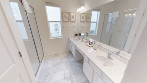 Casa, 6 habitaciones | Baño | Toallas 