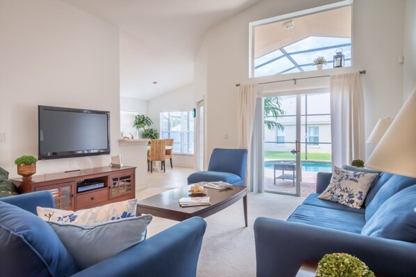 House, 4 Bedrooms | Living area