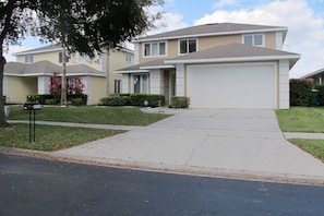 House, 5 Bedrooms | Property grounds