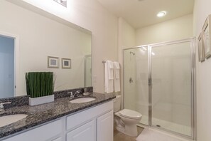 Townhome, 4 Bedrooms | Bathroom - Solterra 4678 (Davenport)