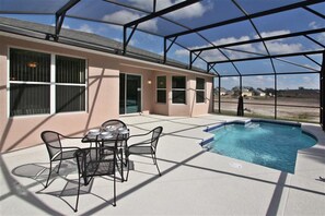 Hus - 4 sovrum | Inomhuspool | Utomhuspool