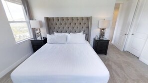 Casa, 5 quartos | 5 quartos, escrivaninha, ferros/tábuas de passar roupa
