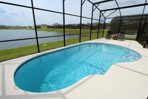 Casa, 4 quartos | Piscina interna | Piscina externa