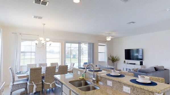 House, Multiple Beds | Living area | Smart TV