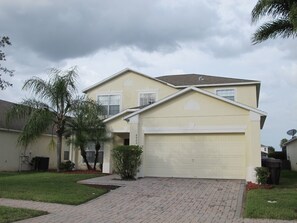 House, 5 Bedrooms | Front of property - Cumbrian Lakes 4645 (Kissimmee)