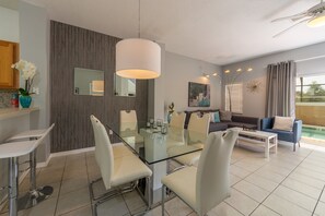 Townhouse, 3 soverom | Oppholdsområde