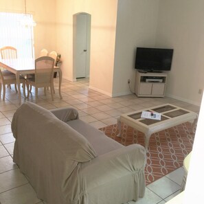 تفاصيل الفندق من الداخل