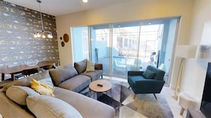Living area - Festival Resort 313 (Davenport)