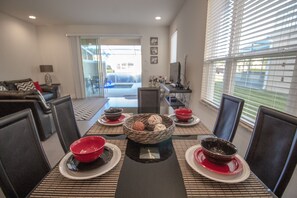 Townhome, 3 Bedrooms | In-room dining