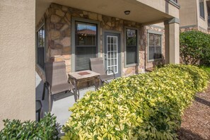 Condo, 3 Bedrooms | Porch