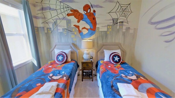 Maison, Plusieurs lits | Chambre thématique pour enfant