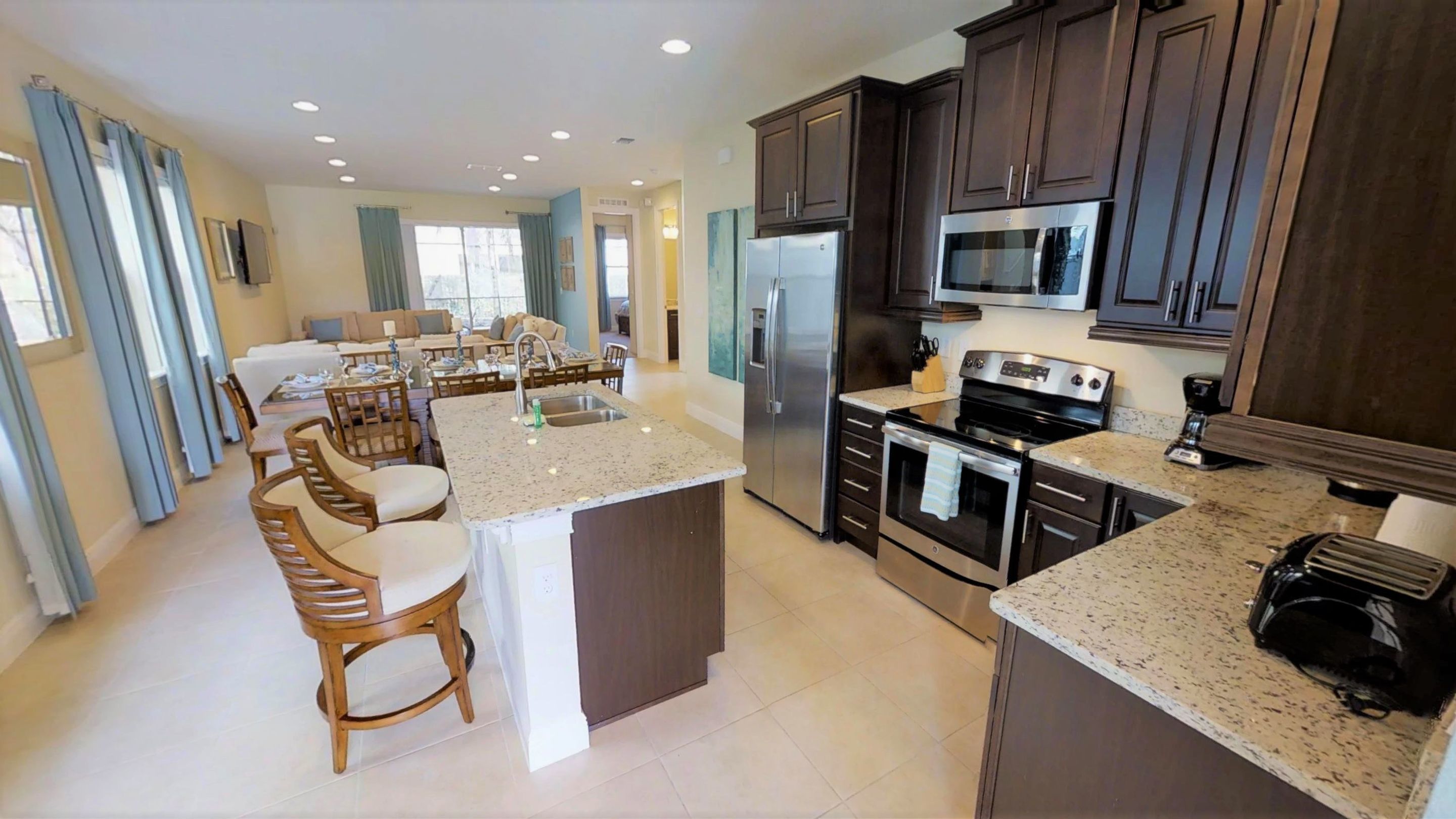 House, Multiple Beds | Private kitchen