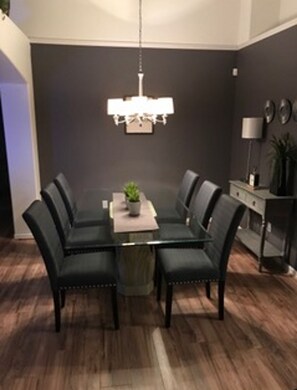 House, 5 Bedrooms | In-room dining - Orange Tree 16151 (Clermont)